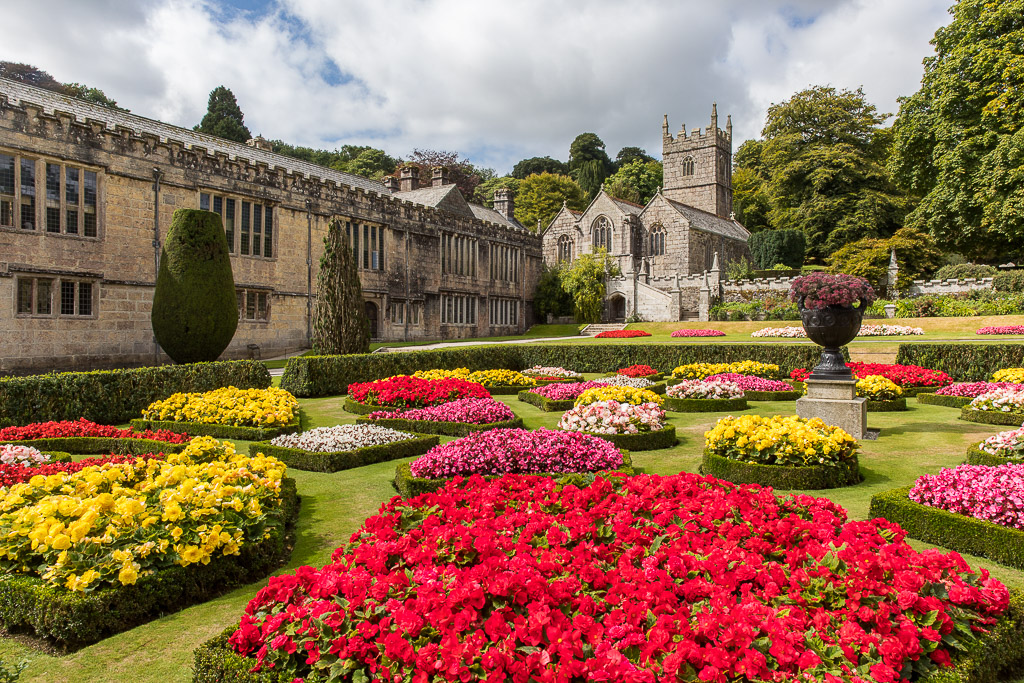 Lanhydrock House & Gardens