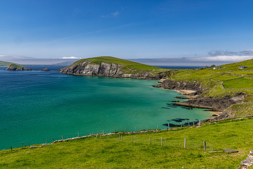 Coumeenoole Beach