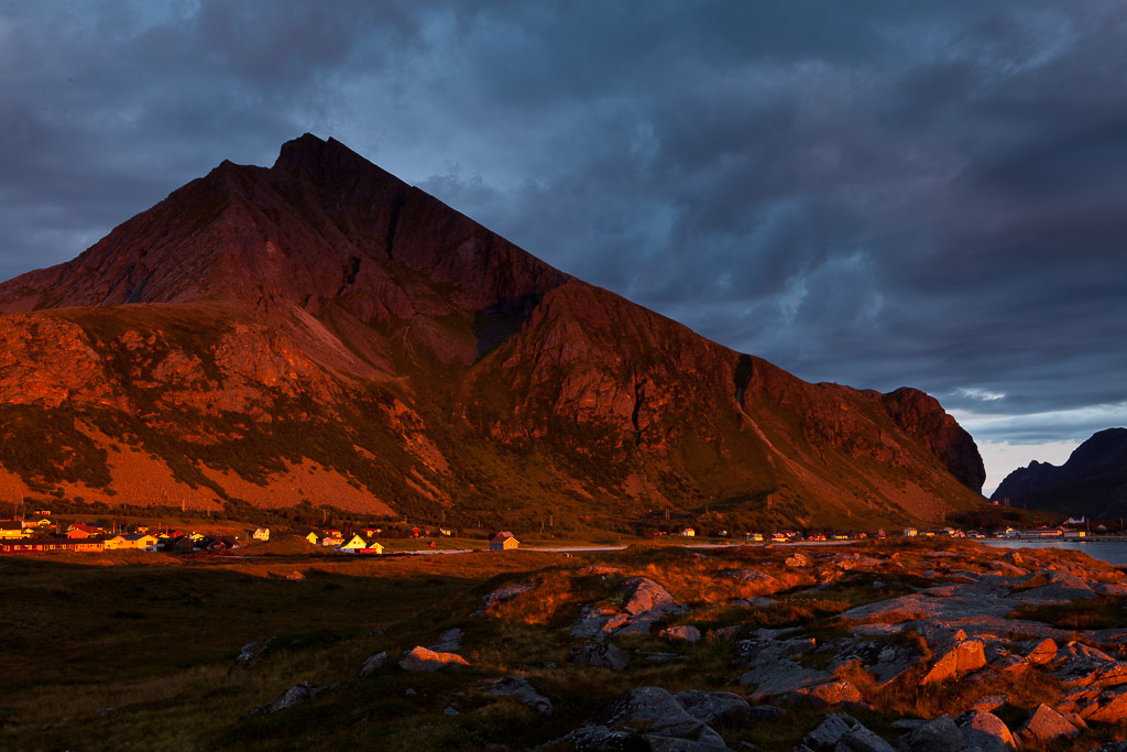 Sonnenuntergang auf den Lofoten bei Ramberg