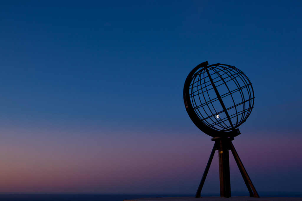 Stimmungsvoller Sonnenuntergang am Nordkapp