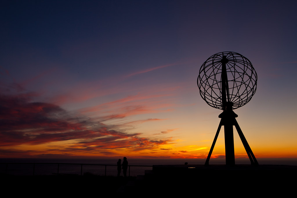 Stimmungsvoller Sonnenuntergang am Nordkapp