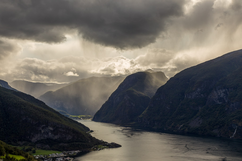 Stegasteinen am Aurlandsvegen