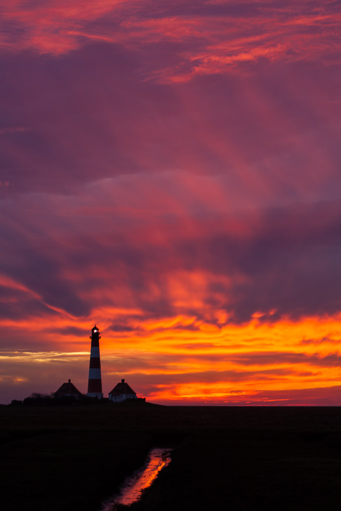 Spnnenuntergang am Leuchtturm Westerhever