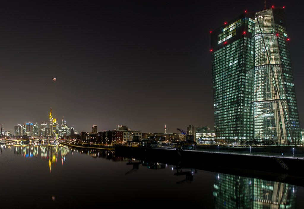 Blutmond über Frankfurt